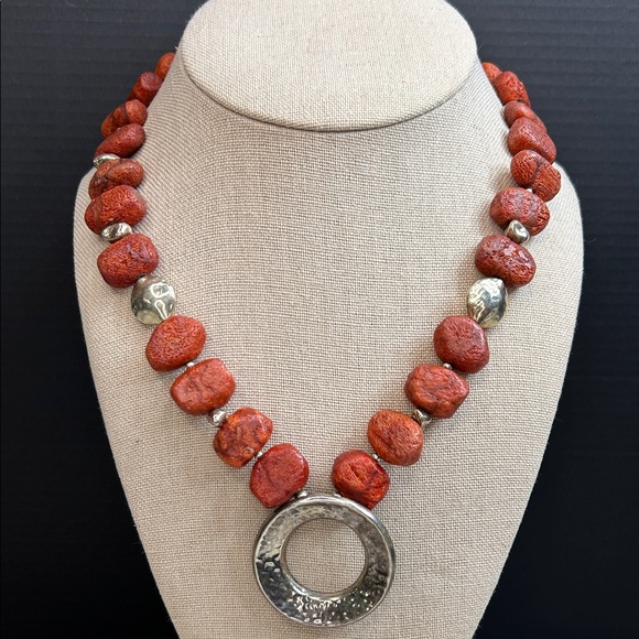 Silpada N1370 sterling silver necklace features red sponge coral beads - Picture 1 of 4